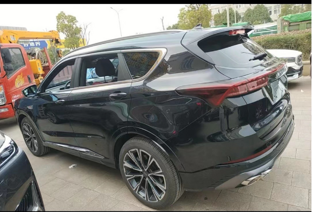 Jetour X70 2021 Zhuge 1.6t DCT Division 7-местный