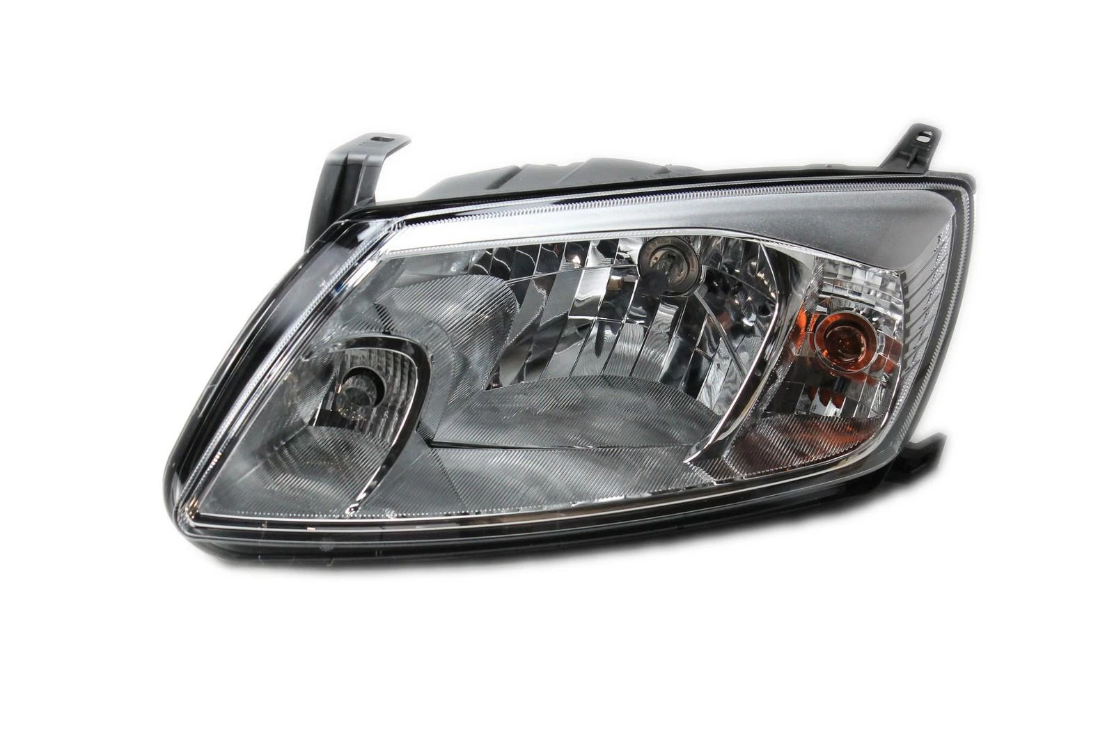 Расширение полной серии кузовных фонарей Lada 